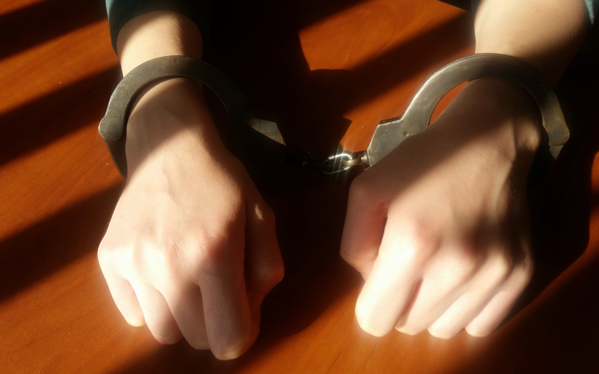 Dwie 14-latki odpowiedzą za kradzież sklepową