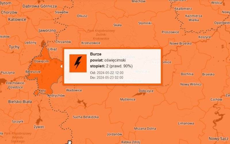 IMGW ostrzega przed burzami. Ostrzeżenia drugiego stopnia w regionie