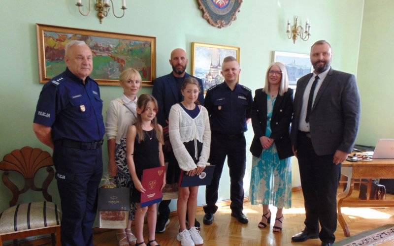 Burmistrz i Komendant Powiatowy Policji w Oświęcimiu, podziękowali za wzorową postawę obywatelską