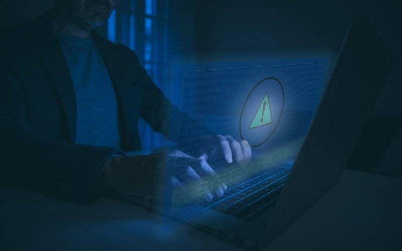 Internet bez pułapek – jak zapobiegać oszustwom online?