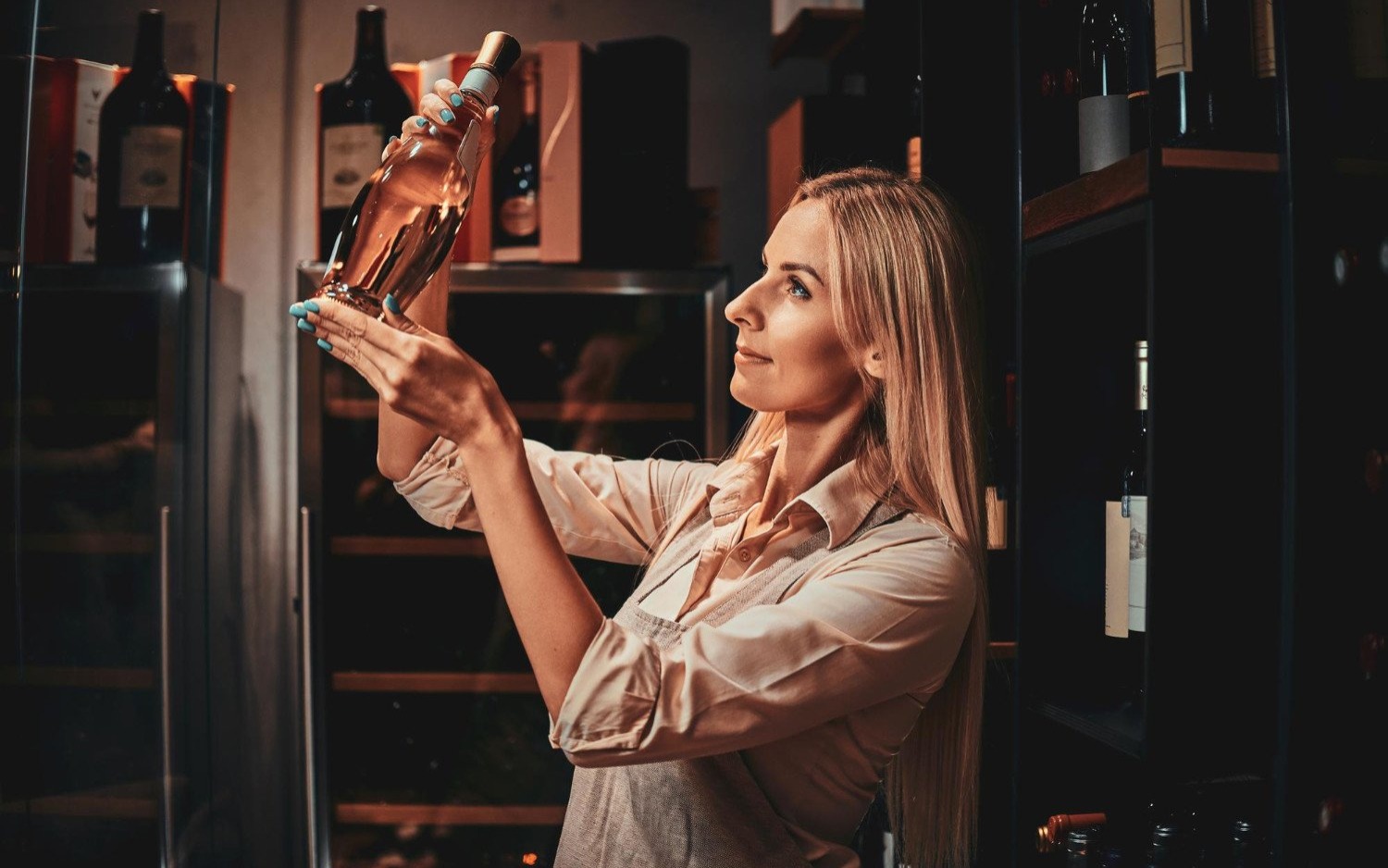 Jak duża powinna być chłodziarka na wino?