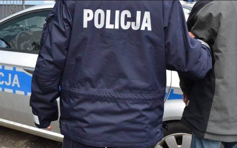 Uciekła z domu w piżamie. Bała się nietrzeźwego syna