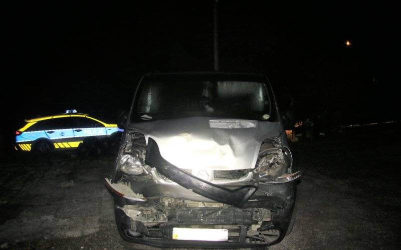 Policjanci zatrzymali sprawcę kolizji drogowej. Jest podejrzany o jazdę w stanie nietrzeźwości