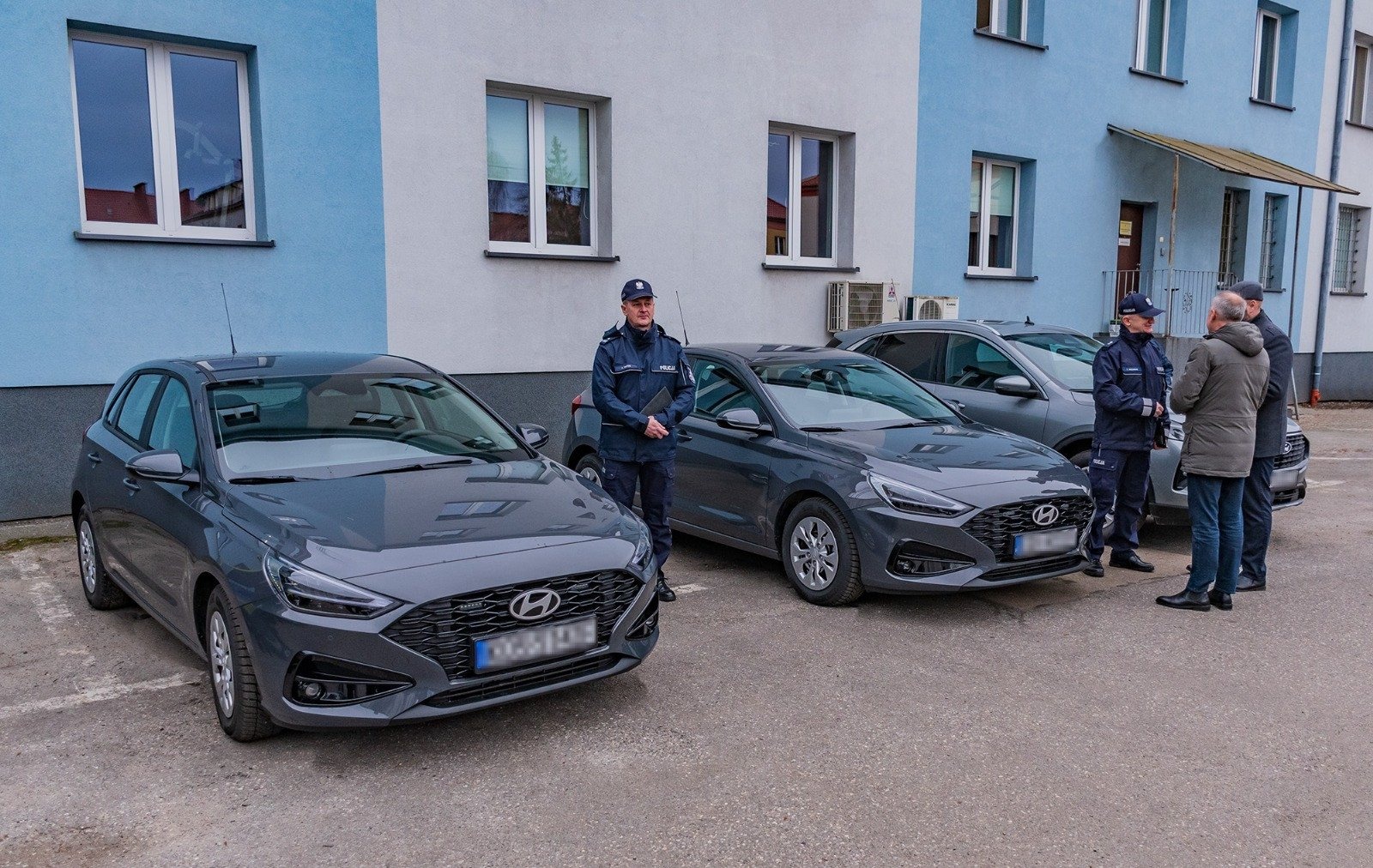 Policjanci z Oświęcimia, Kęt i Zatora otrzymali nowe radiowozy – FOTO, FILM!