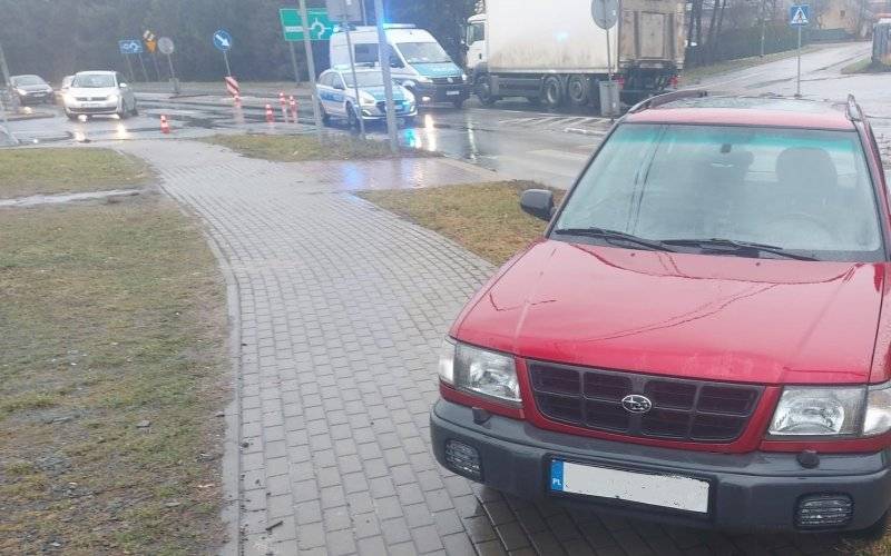 Potrącenie pieszej przez samochód osobowy w Kętach