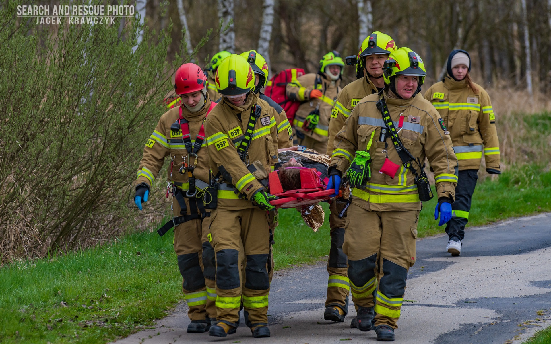 Manewry strażackie w gminach Przeciszów i Zator – wspólne ćwiczenia OSP pod czujnym okiem PSP Oświęcim – FOTO!