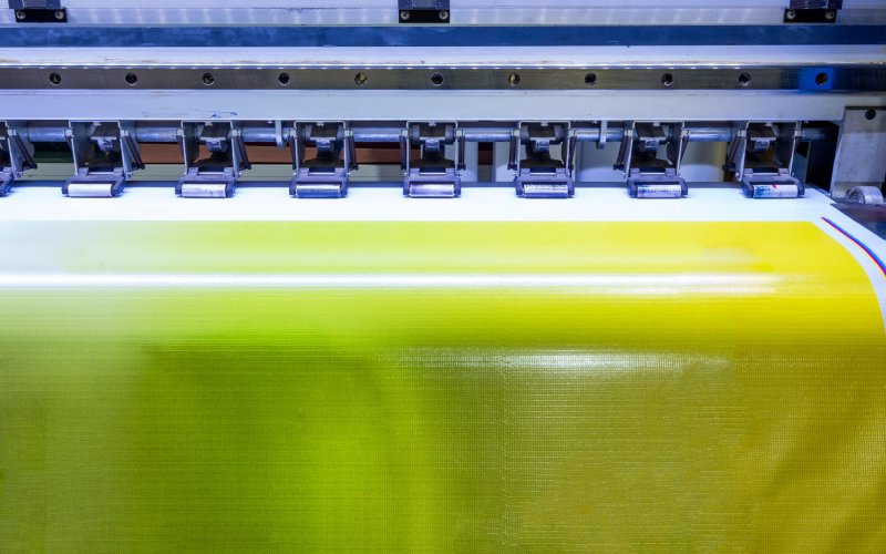 Druk UV – jakie ma zastosowania?