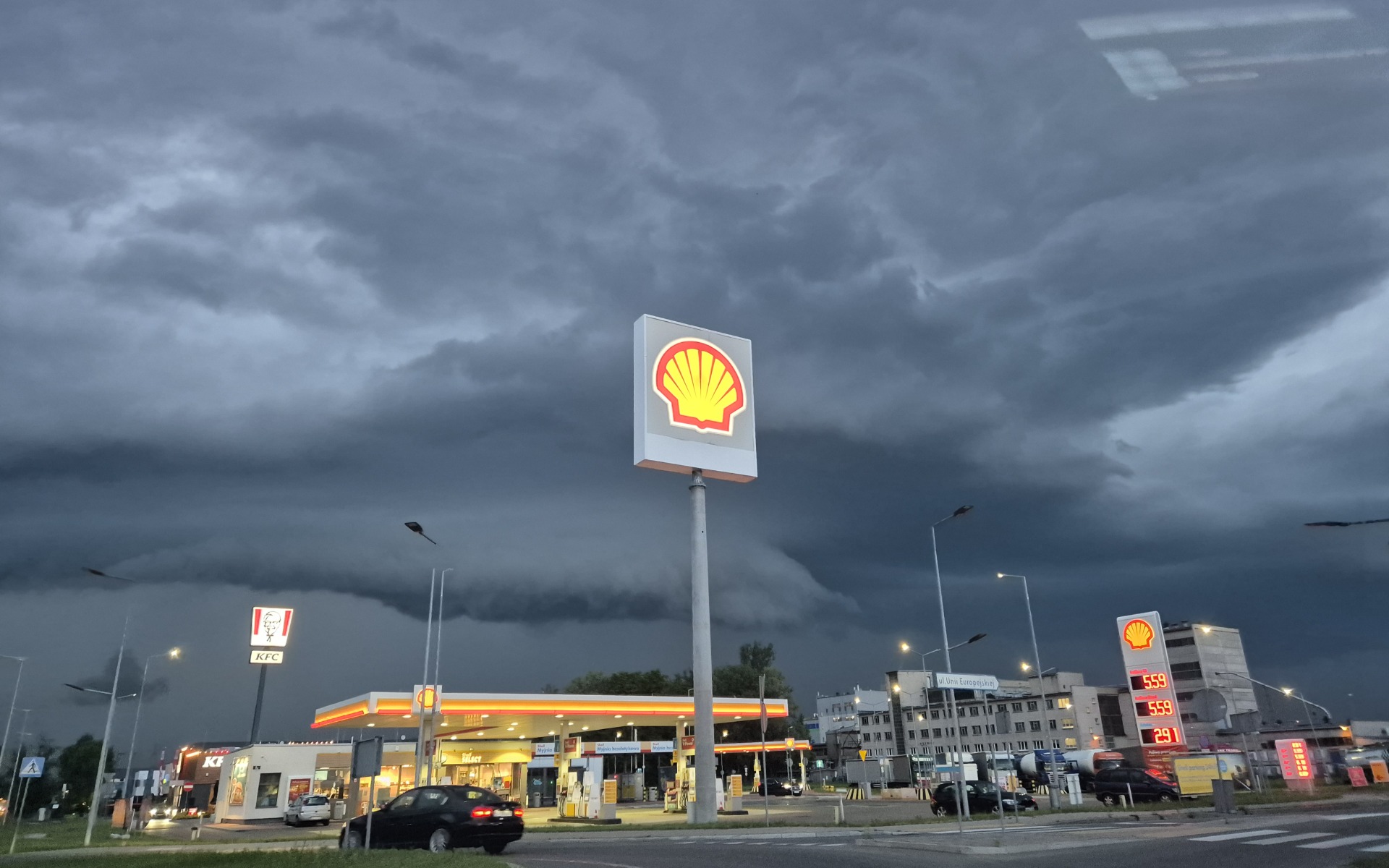 Bilans po gwałtownej burzy: 47 interwencji straży pożarnej w powiecie oświęcimskim – ZDJĘCIA!