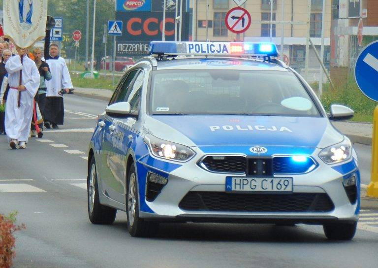 Piesza pielgrzymka z Oświęcimia na Jasną Górę. Utrudnienia w ruchu drogowym