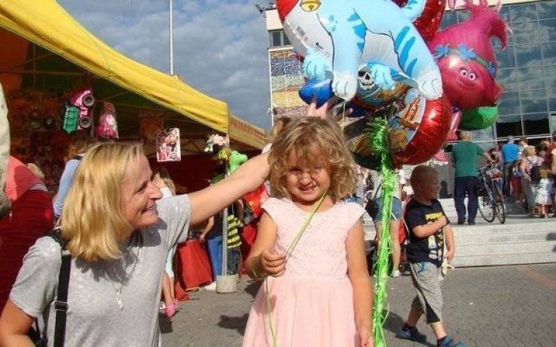 "Bajeczna fiesta" przed Oświęcimskim Centrum Kultury na pożegnanie wakacji