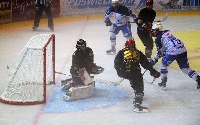 Hokej. Porażka Cracovii w Oświęcimiu z Unią [ZDJĘCIA]