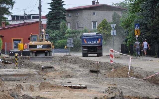 Drogowcy obiecują, że remonty ulic w Zaborzu skończą zgodnie z planem