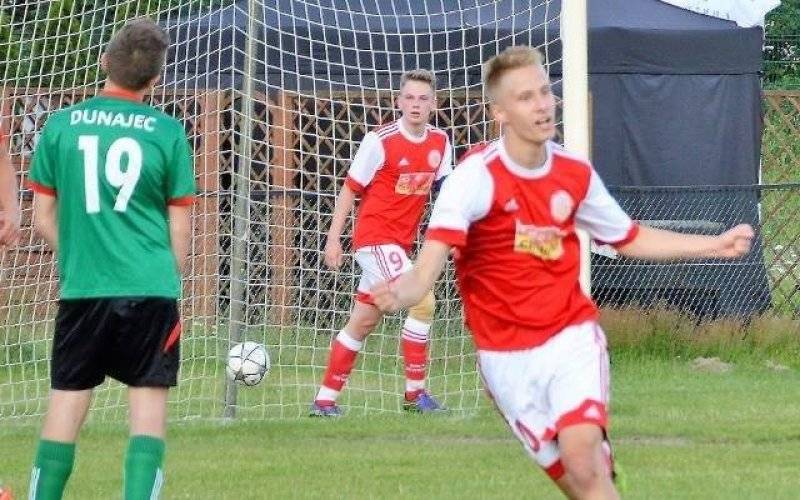 MLJM. Soła Oświęcim zagrała na „piątkę” z Dunajcem Nowy Sącz. „Filmowy” gol Mateusza Bieńka [ZDJĘCIA]