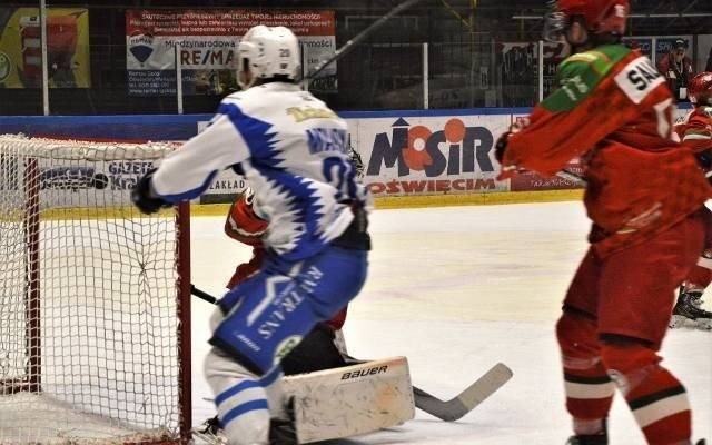 Hokej. Unia Oświęcim pokonując Zagłębie Sosnowiec przeszła próbę charakteru, meldując się w ćwierćfinale