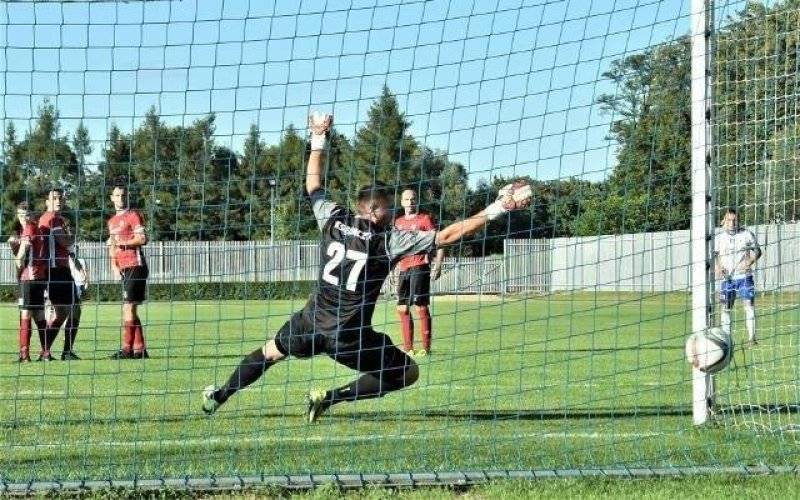 4. liga. Unia Oświęcim w pojedynku lokalnych sąsiadów pokonała Rajsko