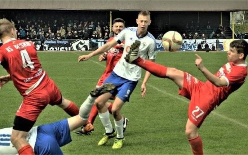 4. liga. Unia Oświęcim w derbach zachodniej Małopolski podejmie Beskid Andrychów
