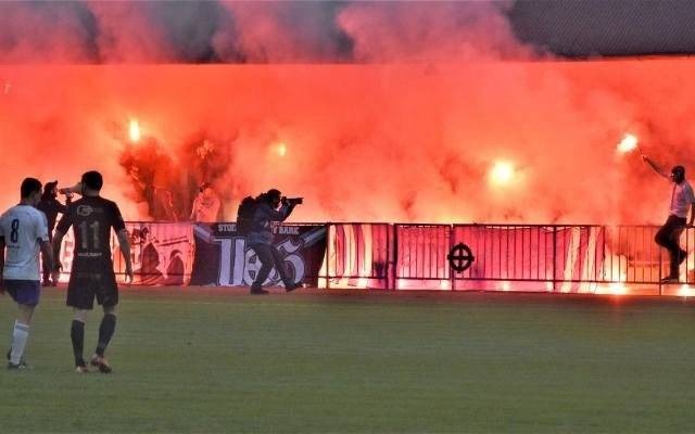 4. liga. Unia Oświęcim w derbach przegrała z Beskidem Andrychów. Filmowy gol Kapery