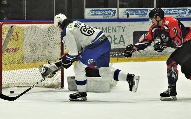 Hokej. Re-Plast Unia Oświęcim pokonała Energę Toruń, ale najadła się strachu