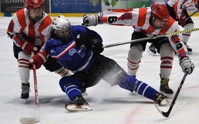 Hokej, kwalifikacja do OOM. UKH Unia Oświęcim liderem po turnieju w Nowym Targu