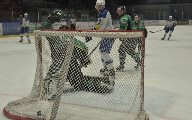 Hokej. Re-Plast Unia Oświęcim pokonała JKH GKS Jastrzębie. Atutem gra w przewadze