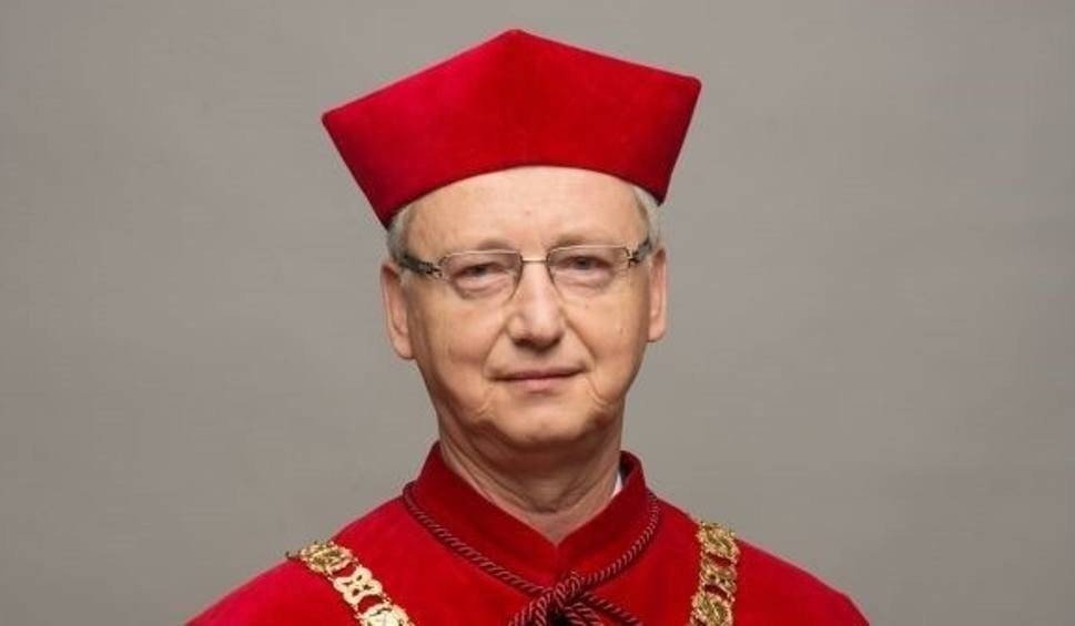 Prof. Jacek Popiel, 306. rektor UJ jest stąd