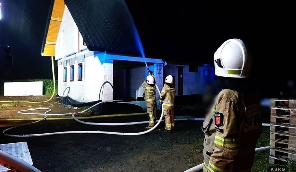W Zatorze dom zapalił się od uderzenie pioruna