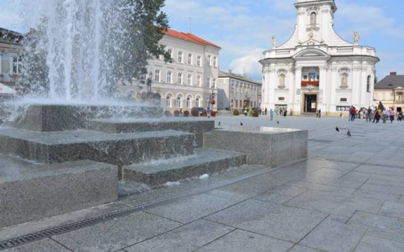 Wadowice słono zapłacą za fontannę na rynku, ponad 1 mln zł!