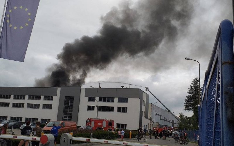 Wielki pożar wybuchł pożar w zakładach w Andrychowie