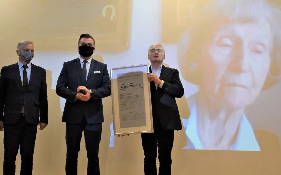 Oświęcim. Specjalny Ośrodek Szkolno-Wychowawczy otrzymał imię Zofii Posmysz