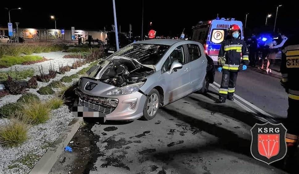 Groźny wypadek na ul. Grabskiego w Zatorze. Zderzyły się trzy samochody