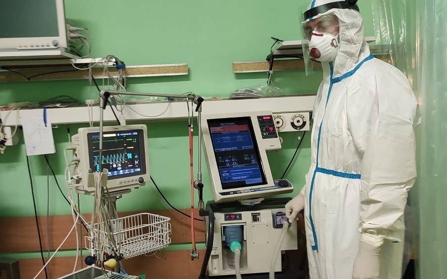 Oświęcimski szpital otrzymał respiratory, które teraz musi złożyć