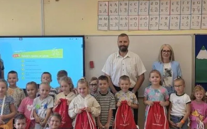 Pierwszoklasici z Gminy Zator rozpoczli swoj edukacyjn przygod