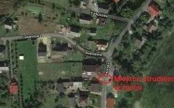 Próg zwalniający z przejściem dla pieszych przy Domu Ludowym w Rudzach