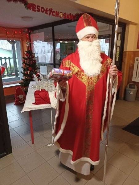 Mikołaj w Zespole Szkolno-Przedszkolnym w Podolszu