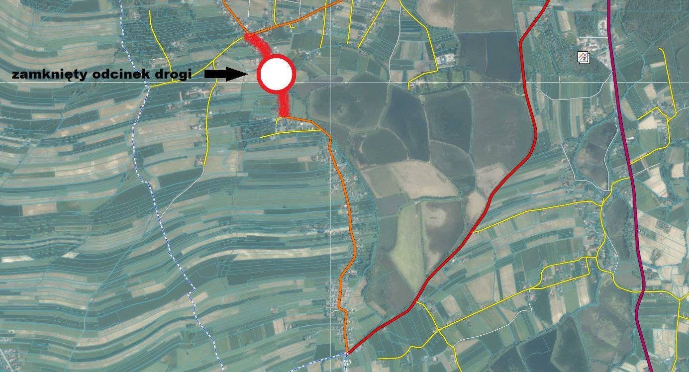 ULICA CENTRALNA W ŁOWICZKACH ZAMKNIETA KOLEJNY TYDZIEŃ