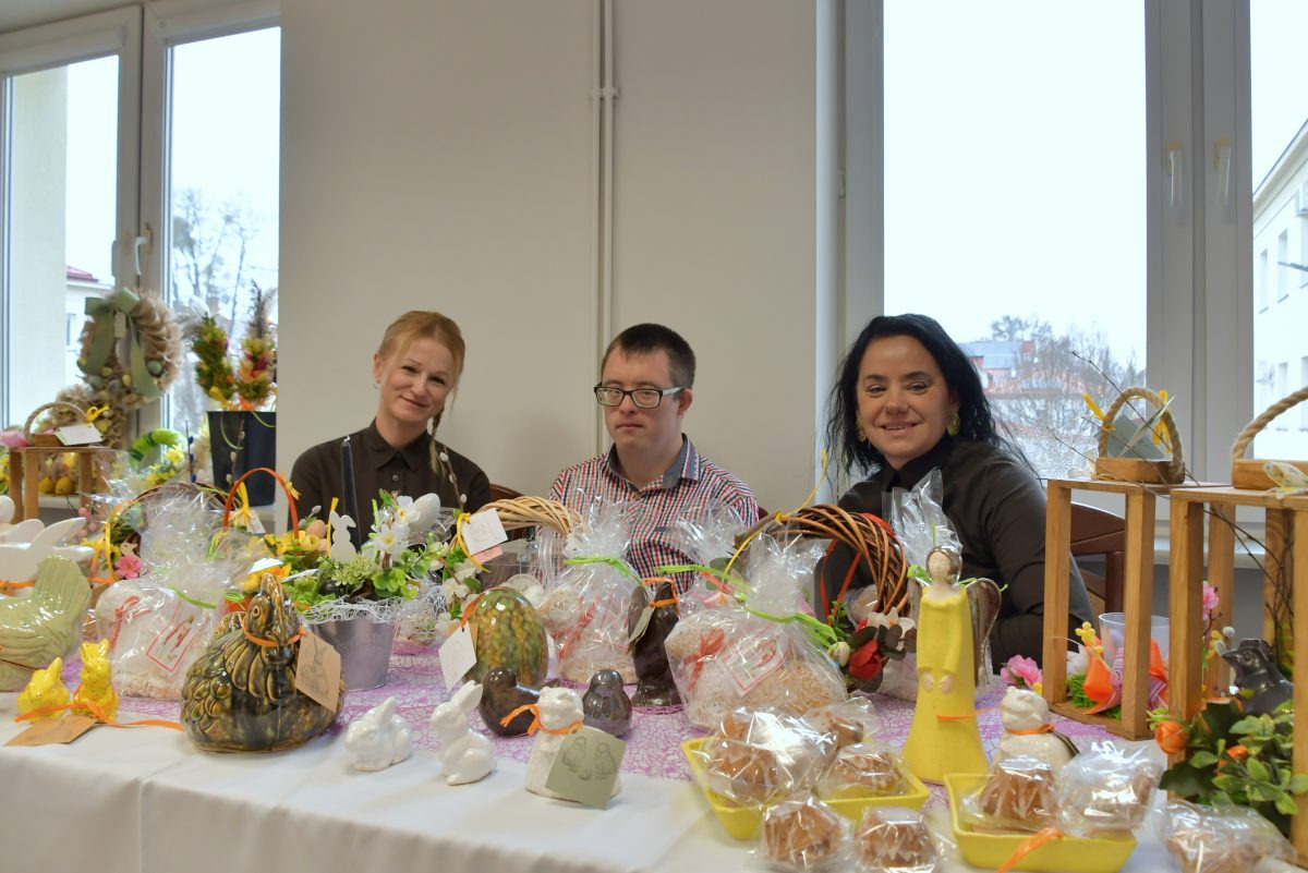 Wielkanocny kiermasz pełen serca i talentu