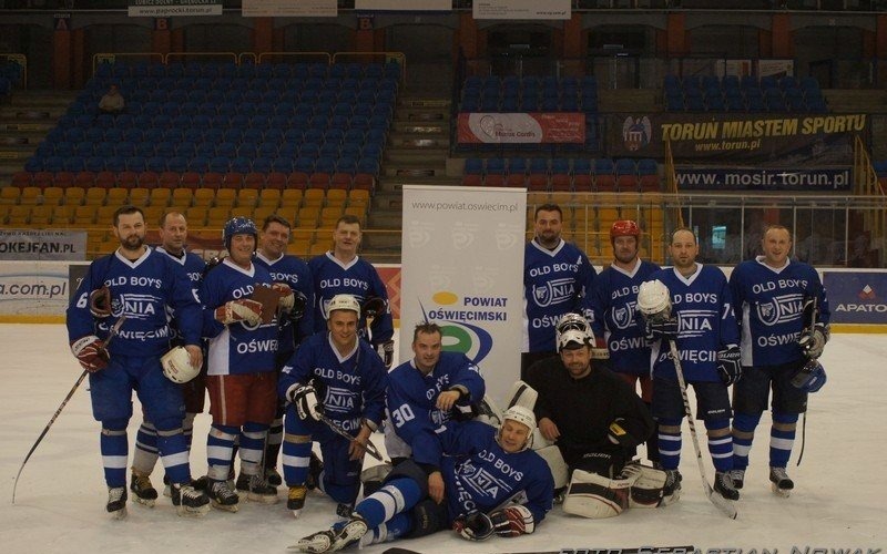 XXIII Mistrzostw Polski Oldbojów rozgrywanych na taflach Tor-Toru w Toruniu