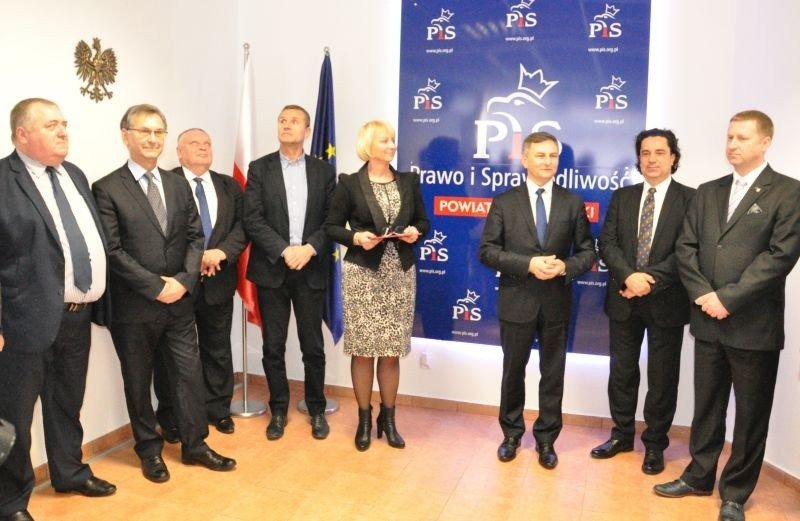 Biura poselskie Beaty Szydło i Zbigniewa Biernata otwarte