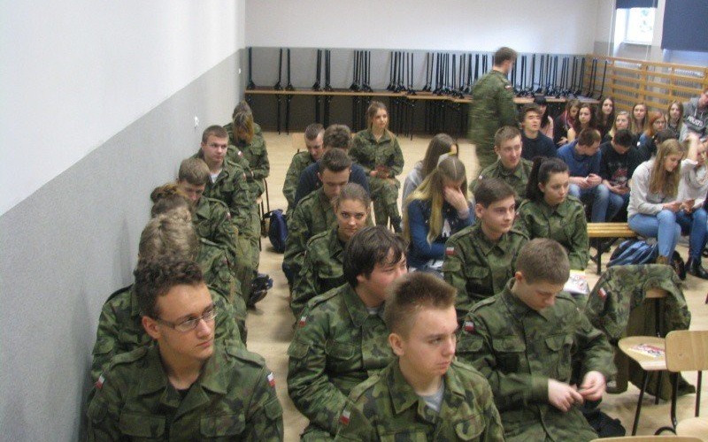 O terroryzmie w Zespole Szkół nr 6 w Brzeszczach