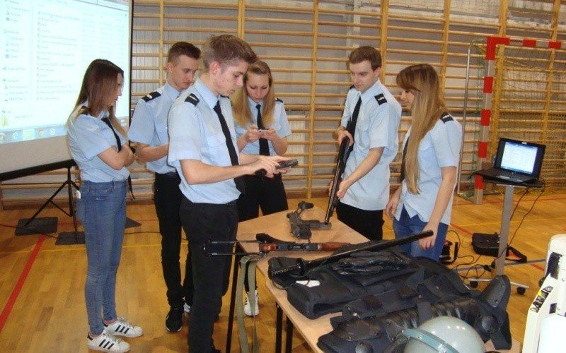 „13 POSTERUNEK” W OZETACH PO RAZ DRUGI