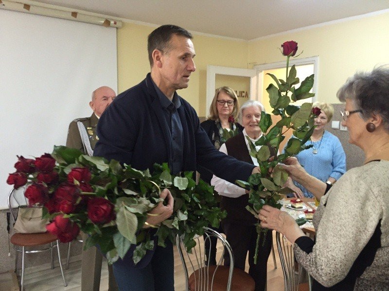 Kombatanci pamiętają o paniach