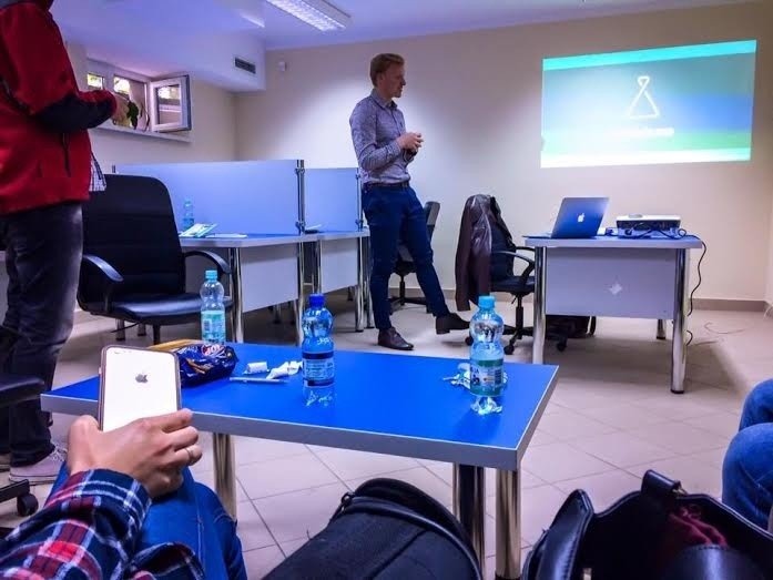 Jak skutecznie zarządzać czasem pracy i projektami