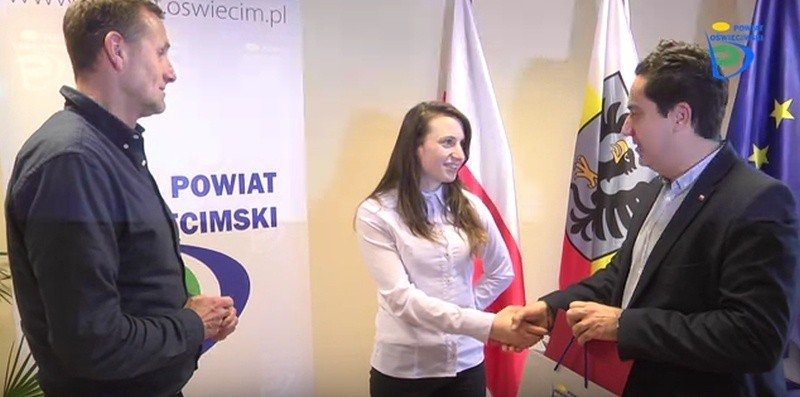 Mistrzyni Polski w MTB wyróżniona przez starostę (WIDEO)