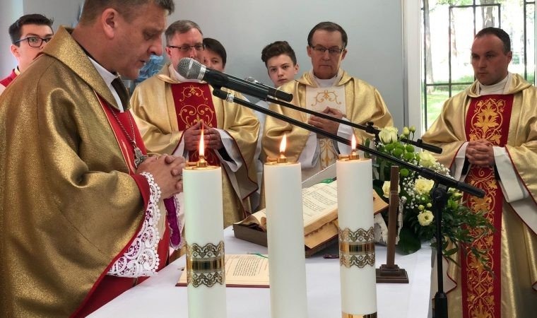 Biskup Roman Pindel poświęcił kaplicę w Grojcu