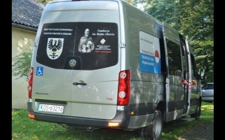 Zakupiony pojazd ułatwi transport osób niepełnosprawnych [ZOBACZ VIDEO]