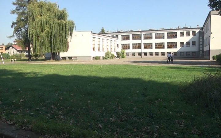 KĘTY. Boisko przy PZ nr 11 zostanie zmodernizowane