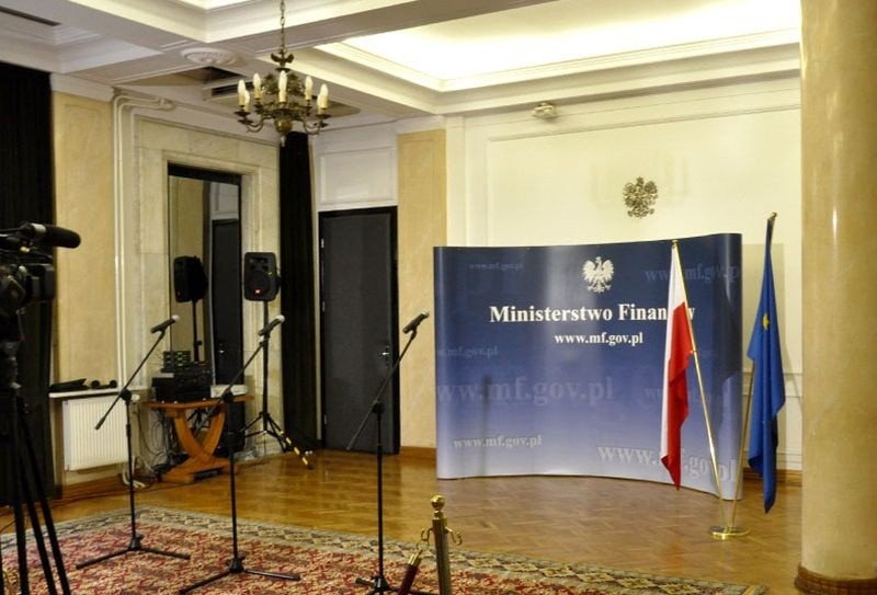 Ministerstwo Finansów przestrzega przed oszustami