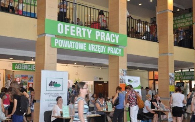 POWIATOWE TARGI PRACY W OŚWIĘCIMIU