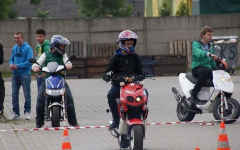 Zlot jednośladów w OZETACH za nami