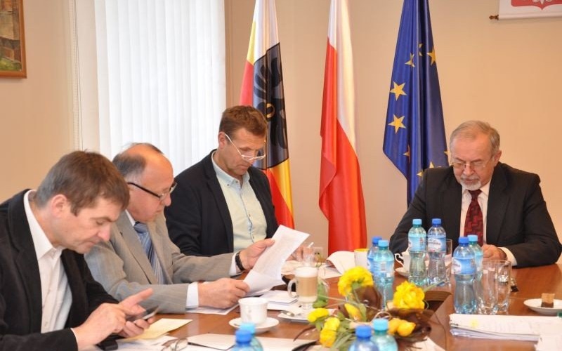 Nowy chodnik dla poprawy bezpieczeństwa